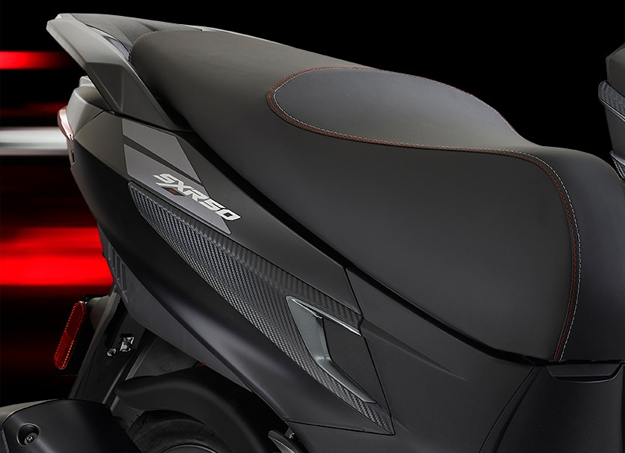 Vue scellerie du scooter Aprilia SXR 50